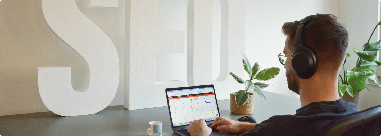 jak wdrozyc E-E-A-T na swojej stronie internetowej